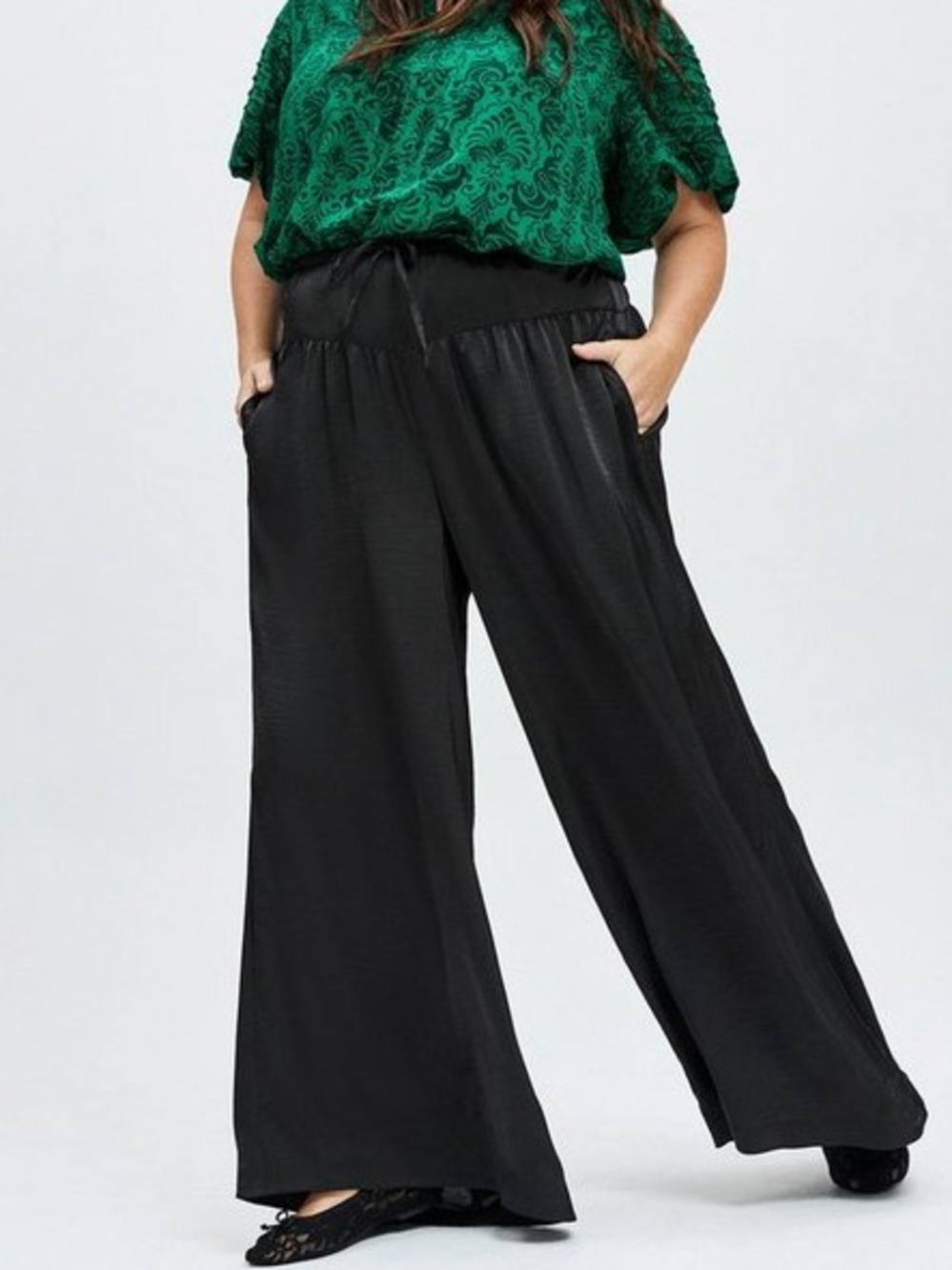 Belle Isle Torrid Drawcord wide flowy leg pants - Black 💜